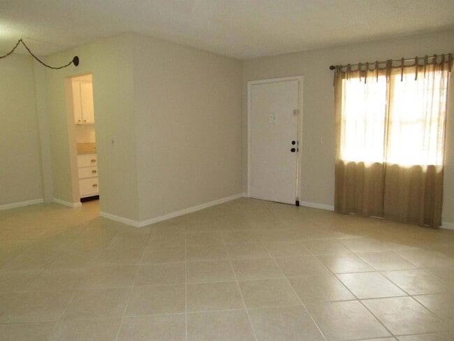 Foto del edificio - 2302 Sunrise Blvd