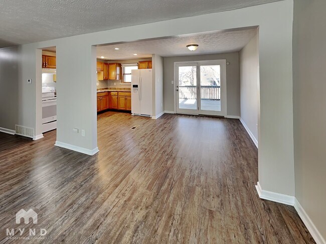 Foto del edificio - 545 Pickerington Hills Dr