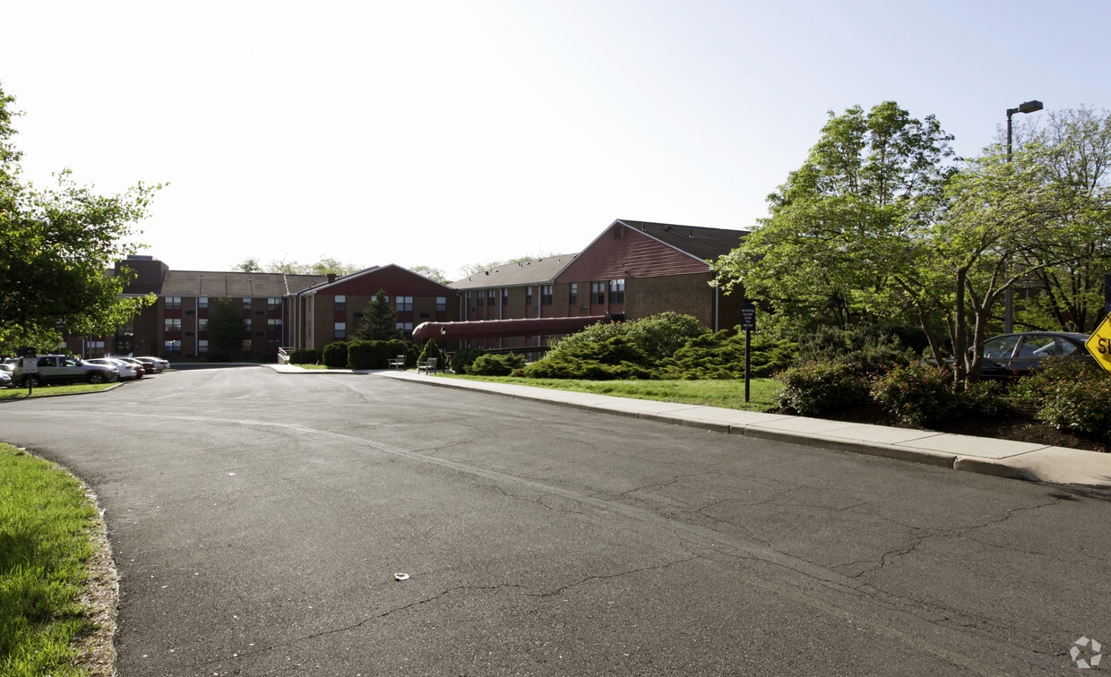 Building Photo - Redeemer Village I & II