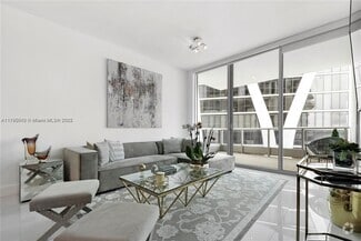Building Photo - 900 Biscayne Blvd