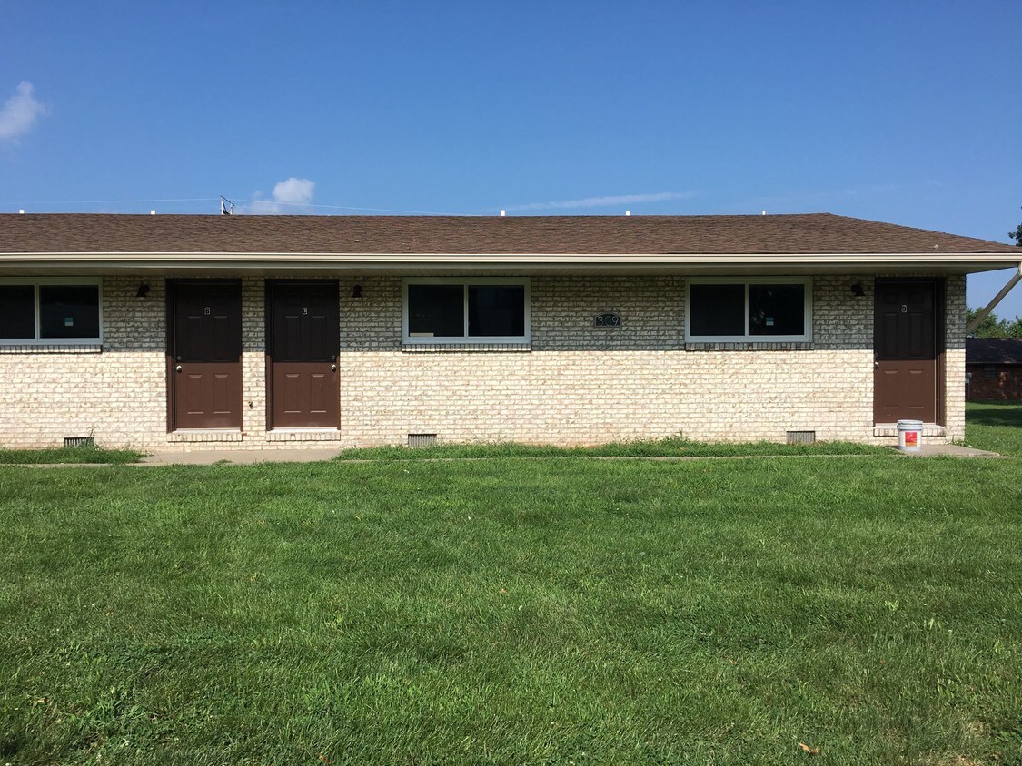 309 Baltes Dr Unit B, Belleville, IL 62221 Apartment for Rent in