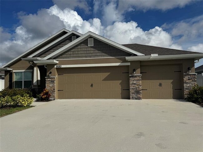 Building Photo - 8680 Pavia St