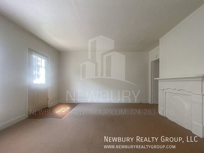 Foto del edificio - Charming Two-Bedroom Townhouse-Style Apart...