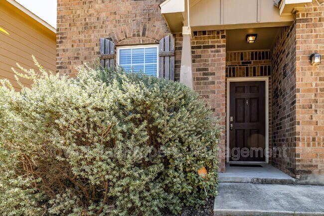 Photo - 1434 Kedros House