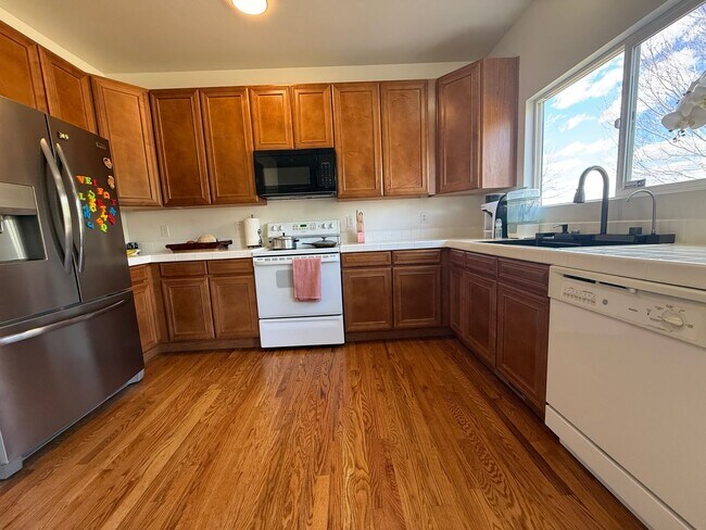 Foto del edificio - 4814 Hawk Meadow Dr