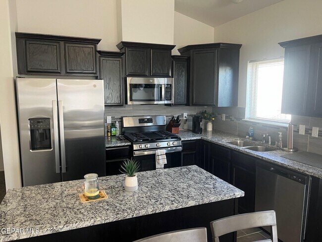 Foto del edificio - 14309 Bill Lazor Pkwy