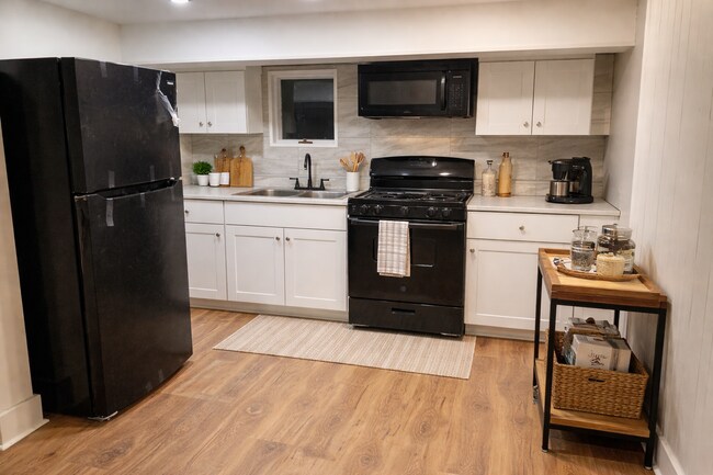 Building Photo - 95 Winthrop Ave