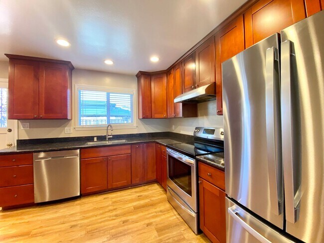 Foto del edificio - Inviting 3-bedroom Home for Rent- Fremont!