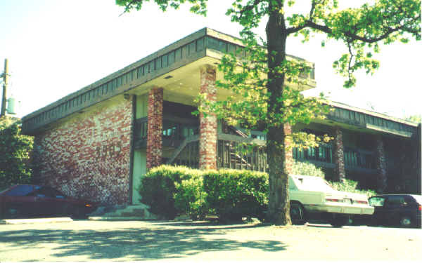 Building Photo - Peterson Apartments