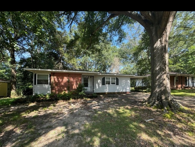 Photo - 3141 Oak Forest Dr House
