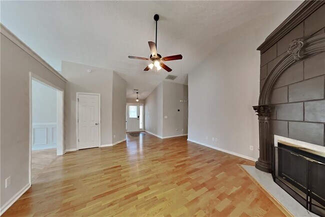 Building Photo - 1325 Cedar Oak Ln