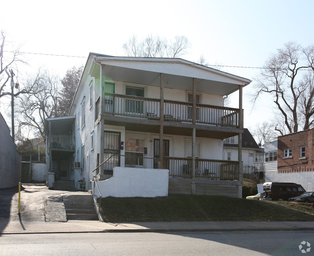 Building Photo - 3411 Strong Ave