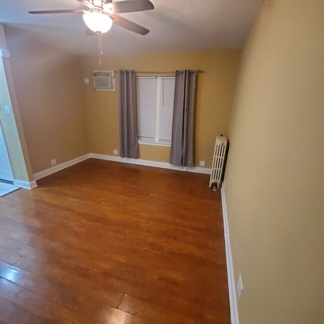 Foto del edificio - 5135 S Kenwood Ave