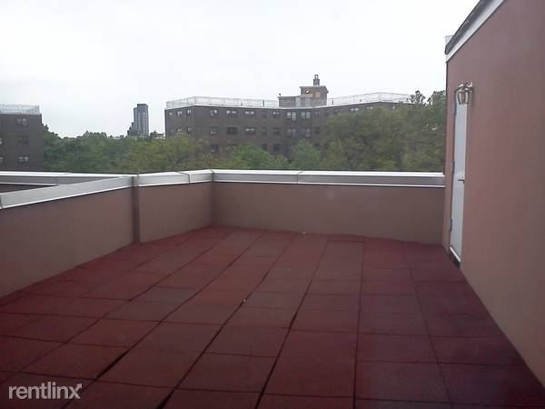 Building Photo - 215 27th Ave