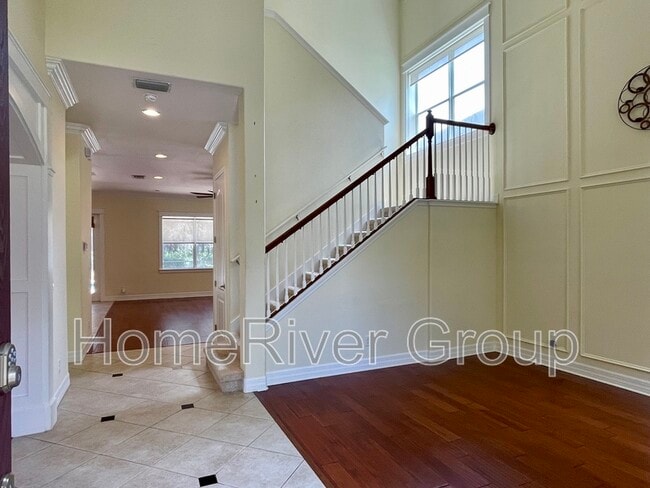 Building Photo - 10531 Mistflower Ln