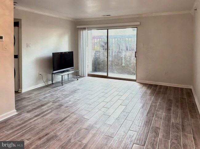 Building Photo - 1260 Sugarwood Cir