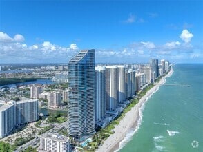 Building Photo - 15701 Collins Ave