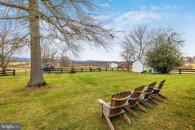 Building Photo - 38768 Fry Farm Rd