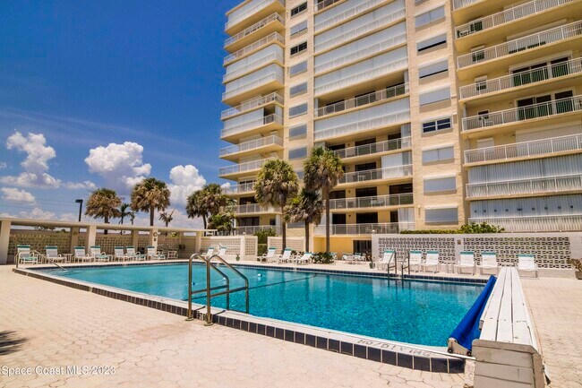 Foto del edificio - 877 N Hwy A1A