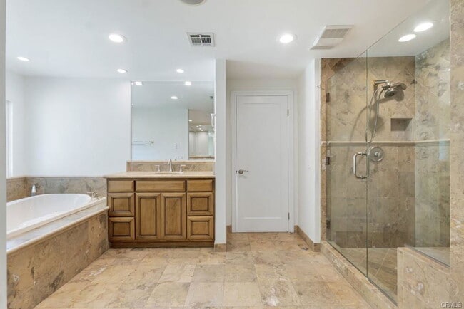 Foto del edificio - 4410 Park Jazmin