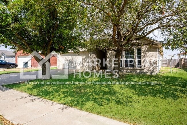Building Photo - 5101 Golden Gate Dr