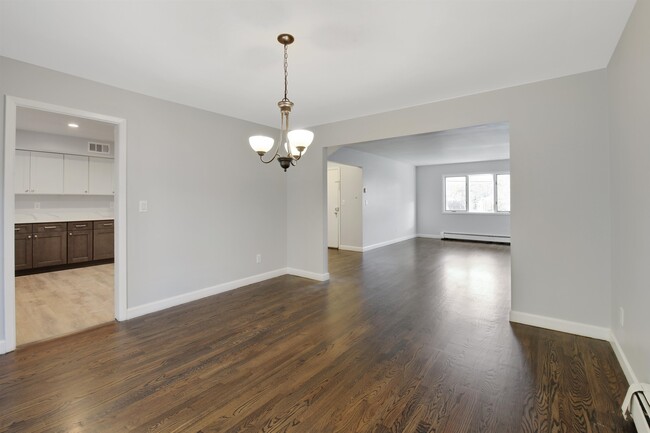 Building Photo - 1428 11th St