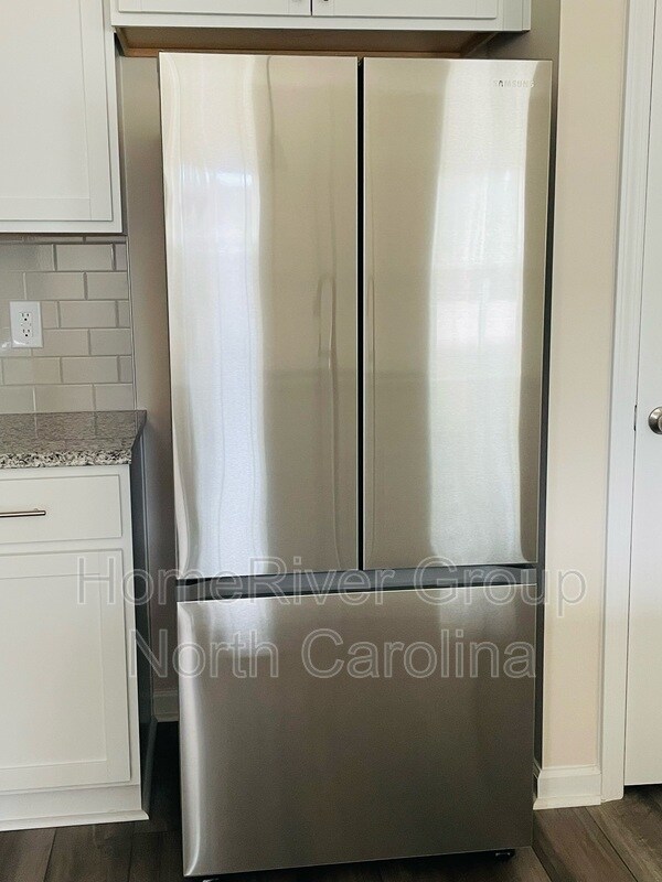 Foto del edificio - 3701 Feltham Ln