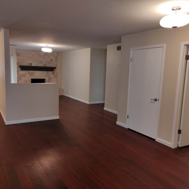 Foto del edificio - 4909 E Presidio Rd