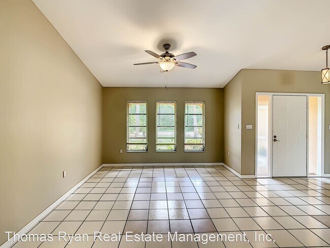 Building Photo - 3 br, 2 bath House - 2375 Bendway Dr.