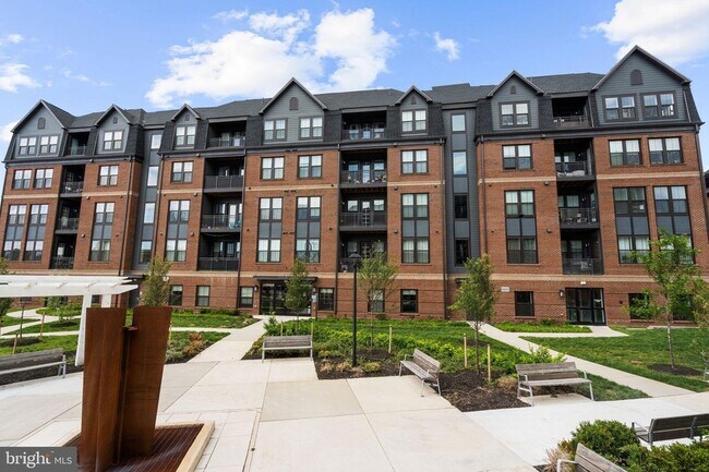 Foto del edificio - 3925 Fair Ridge Dr