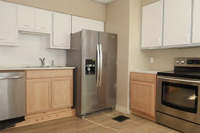 Building Photo - 3723 Wisconsin Ave