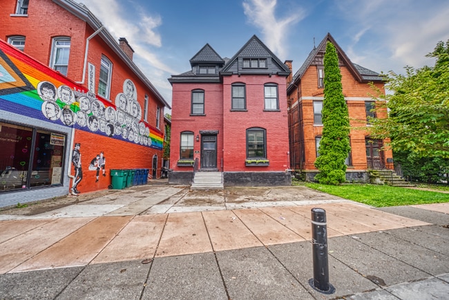 Building Photo - 46 Allen St