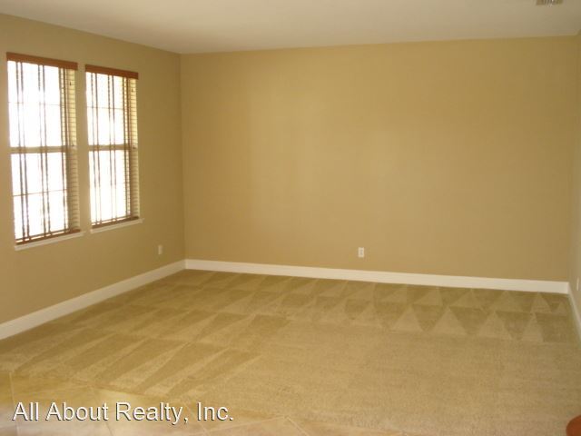 Foto del edificio - 6 br, 4 bath House - 2248 WILD PLAINS CIRCLE