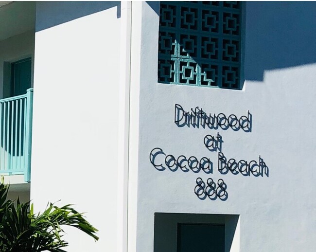 Foto del edificio - Driftwood Villas Apartments