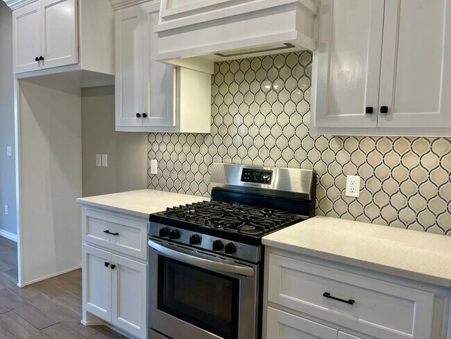 Building Photo - 4 Bed, 2 Bath NW Edmond Home in Deer Creek Schools