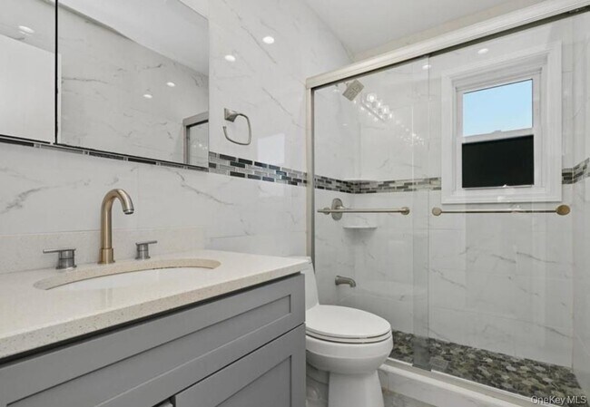 Foto del edificio - 162 Crown Ave