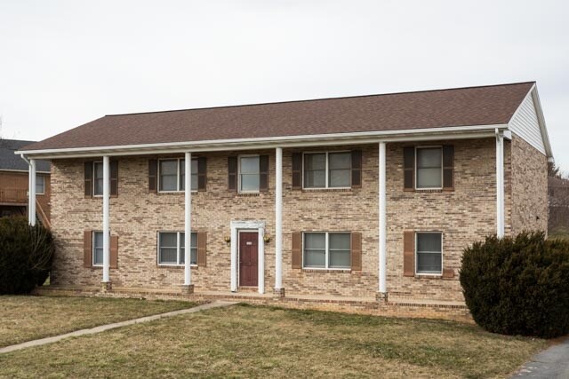 Primary Photo - 1250 Harmony Dr