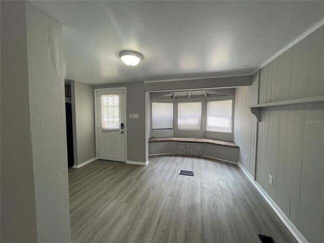 Building Photo - 6212 N 44th St