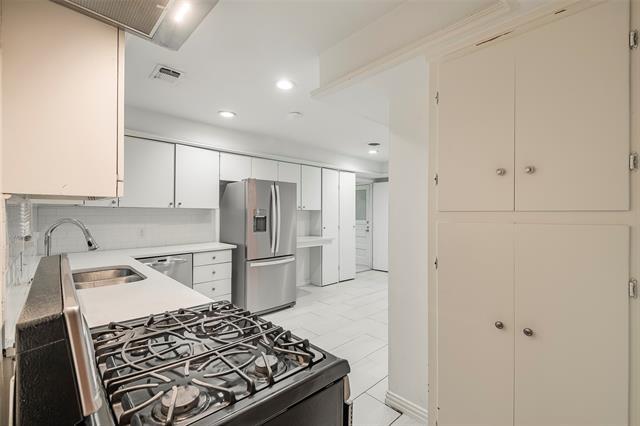 Building Photo - 10123 Newcombe Dr