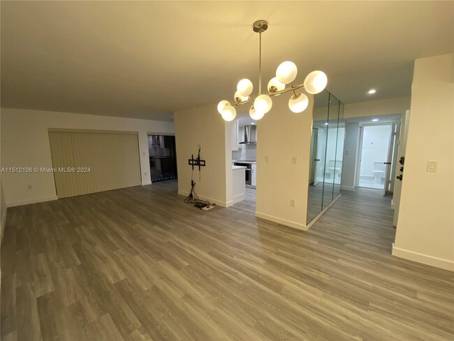 Foto del edificio - 1300 SW 122nd Ave