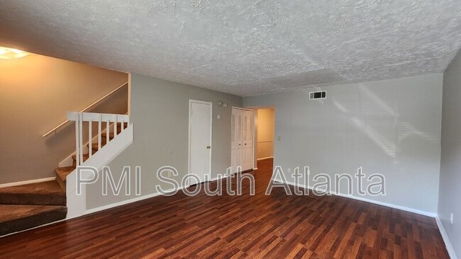 Foto del edificio - 2980 Spruce Cir