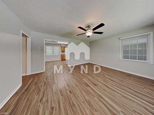 Building Photo - 3 br, 1.5 bath House - 2101 Michael Ln