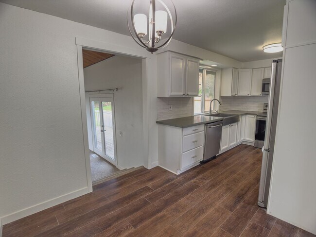 Foto del edificio - Beautifully updated home in great Federal ...