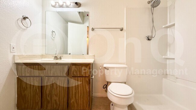 Foto del edificio - 3132 W Harmont Dr