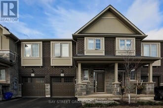 Building Photo - 3353 Mockingbird Common