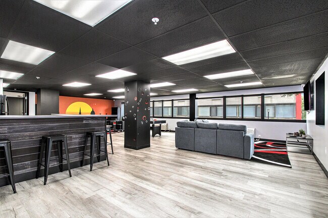 Foto del edificio - Riverwalk Commons- Student Housing