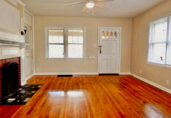 Foto del edificio - 79 N Layman Ave