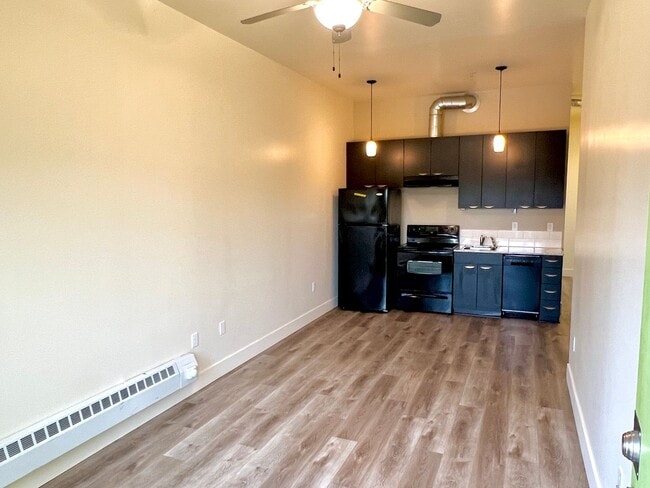 Building Photo - ECOFL01