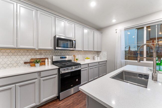 Foto del edificio - 464 Gold Hill Dr