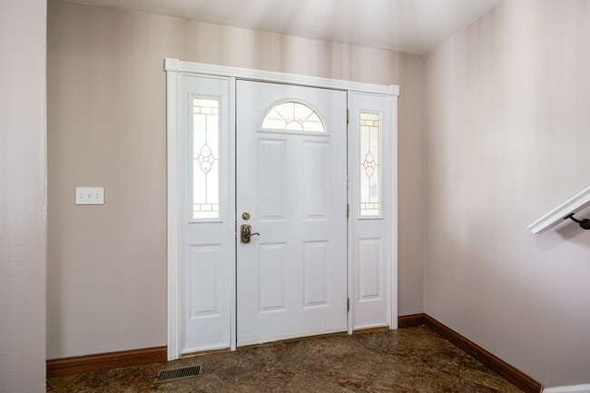 Building Photo - 4024 Quail Bush Dr